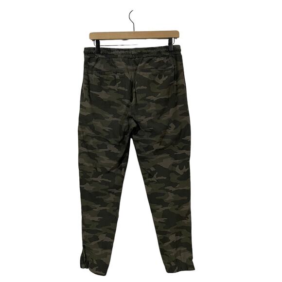 Athleta Farallon Pant - Olive Camo - 6 - Picture 3 of 16